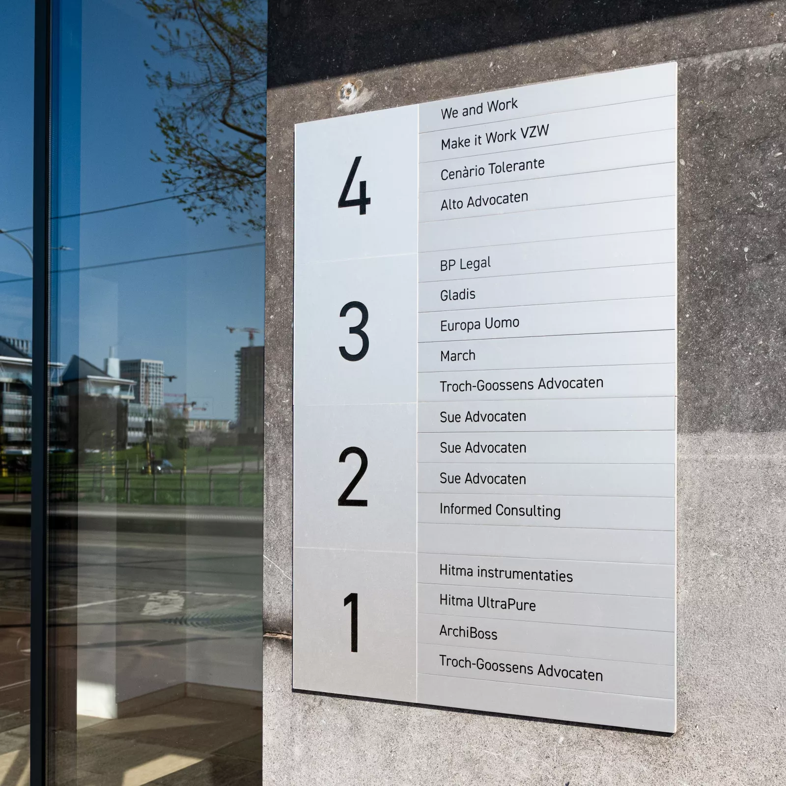 Modular Infonorm nameplate in brushed aluminium